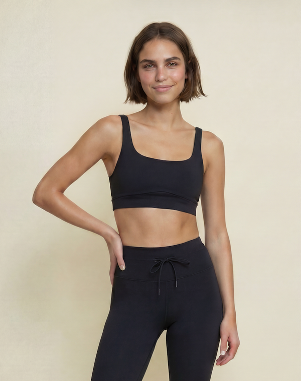 Sculpt Scoop-Neck Black Sports Bra PRE-ORDER