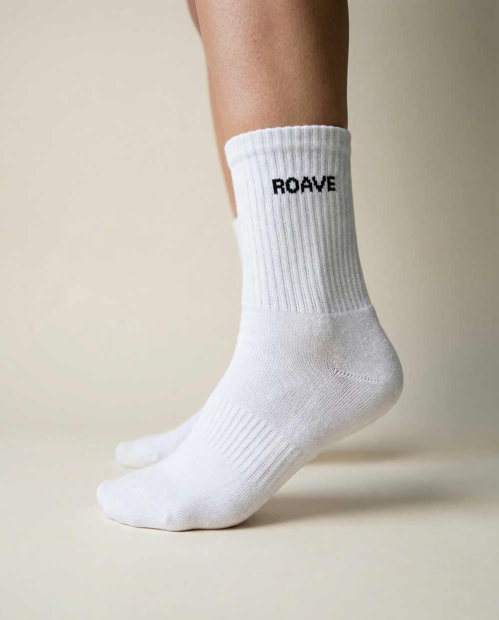 ROAVE Unisex Classic Long  Ribbed White Crew Socks